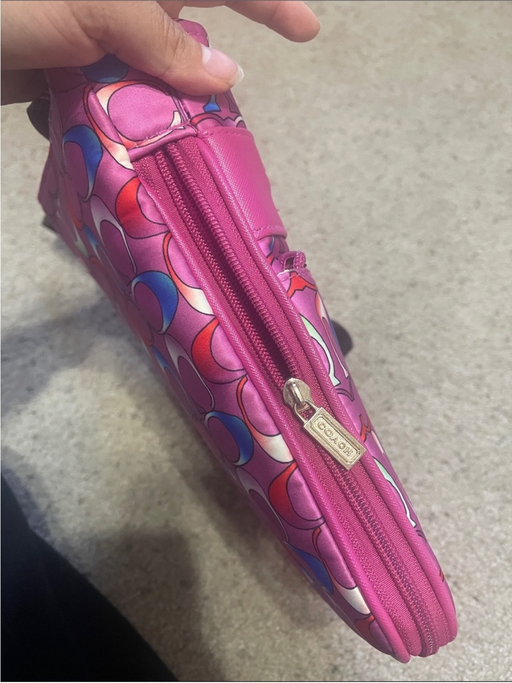 Coach Poppy Signature Metallic Swingpack Magenta - Picture 10 of 17